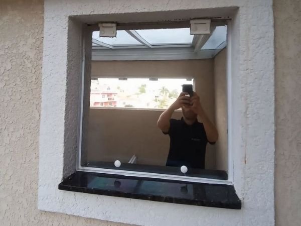 Aumente o isolamento solar com película refletiva em Carapicuíba