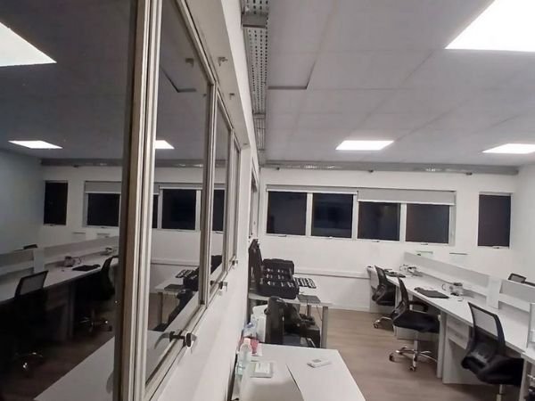 Aumente a privacidade da sua casa com película para vidros em Osasco
