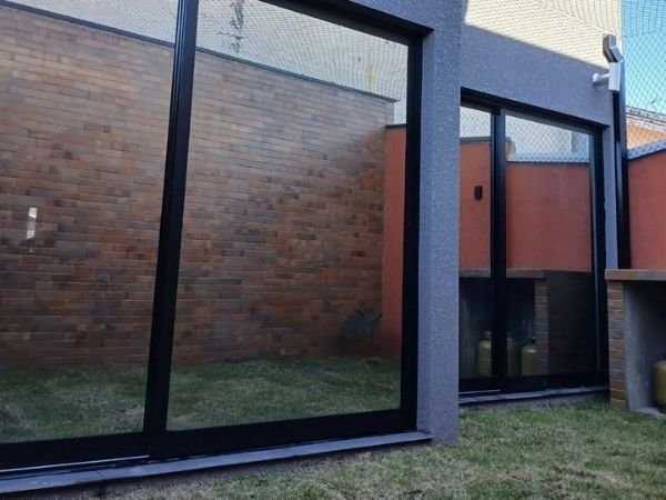 Película de Proteção Sisofilme Jardim Roberto Osasco Película de Proteção para Janelas estilo Insulfilm em Jardim Roberto Osasco